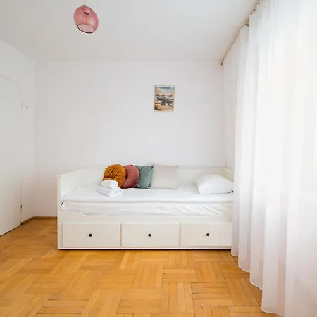 Dolina Sluzewiecka 3-bedroom Warsaw