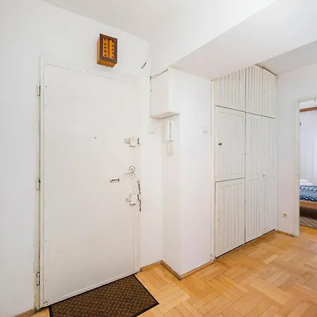 شقة Dolina Sluzewiecka 3-bedroom وارسو